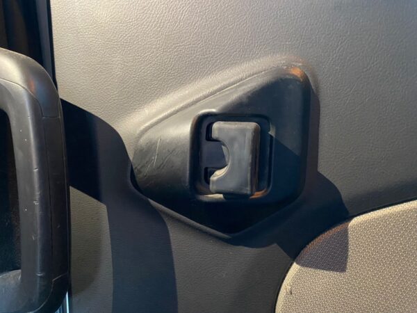 Transit Custom crew cab  Tourneo 2016-20 Carbon effect Inner Door Handle Cover - Image 16