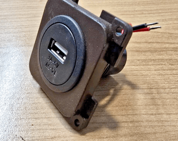 270646 CBE USB Charger Point in Brown - Image 2