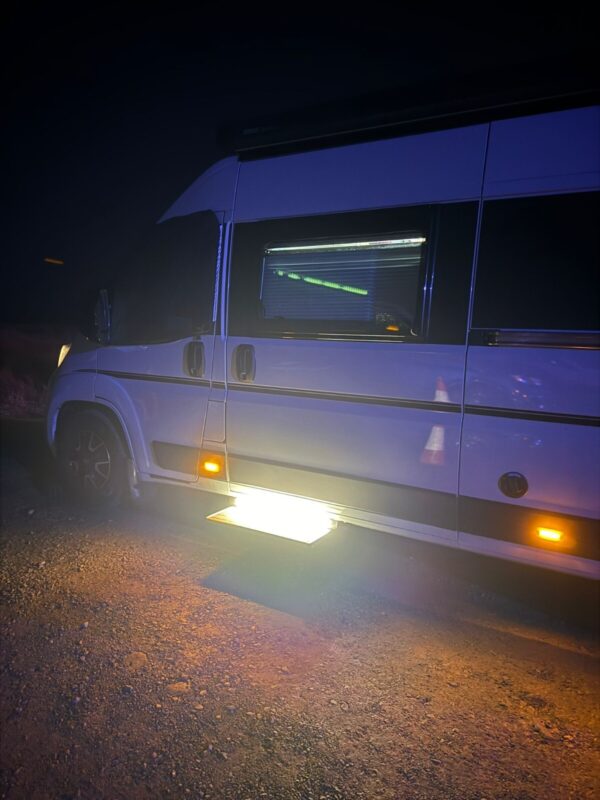 THULE LED KITS FOR SLIDE OUT STEPS Will Fit 400mm 550mm and 700mm