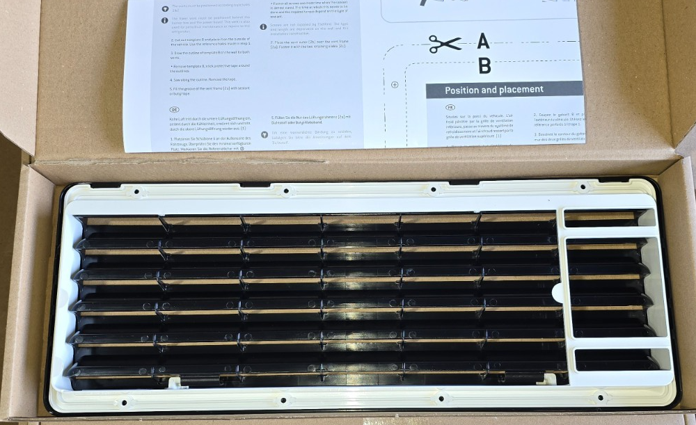 THETFORD FRIDGE COMPLETE SMALL BLACK VENT AND INNER FRAME 62445427 - Image 3